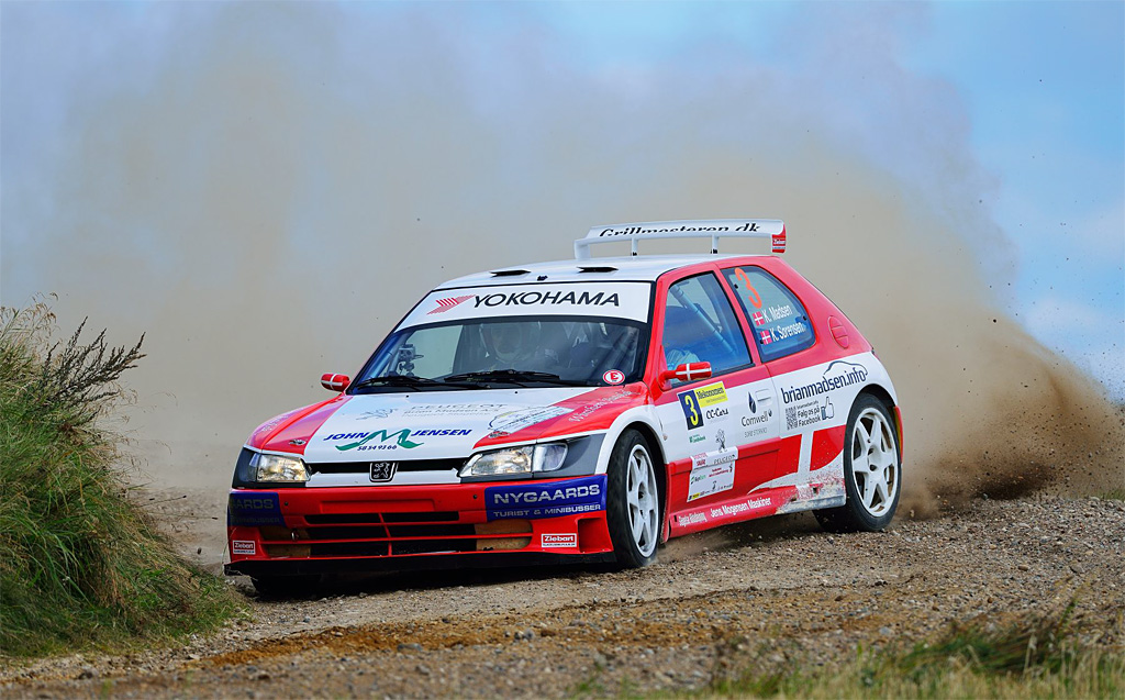 I weekendens rally opnåede Kim Madsen en tredjeplads og to fjerdepladser på hastighedsprøverne. Men så gik han også til stålet
(Foto: Michael Eisenberg)